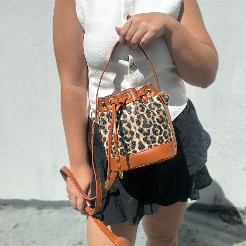 
                  
                    Leopard Print Handbag
                  
                