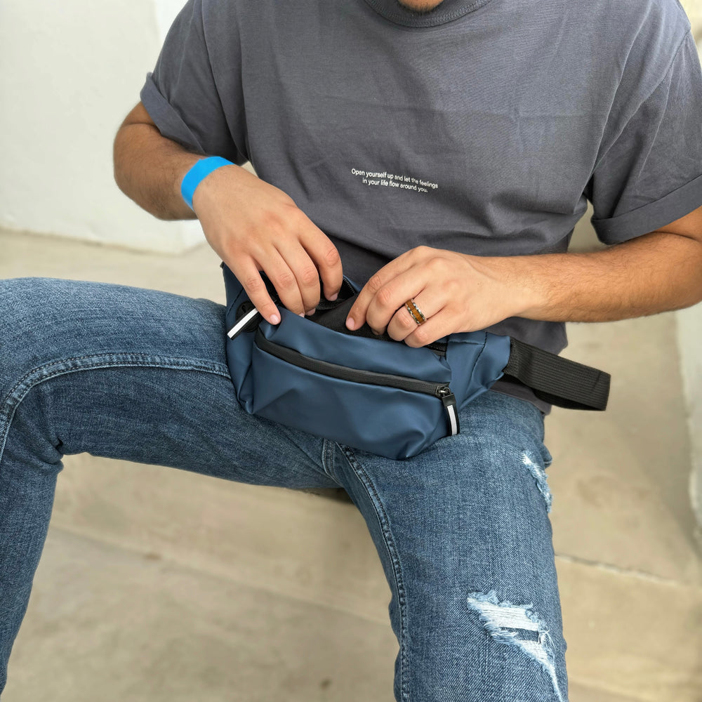 
                  
                    Waterproof Men Fannypack
                  
                