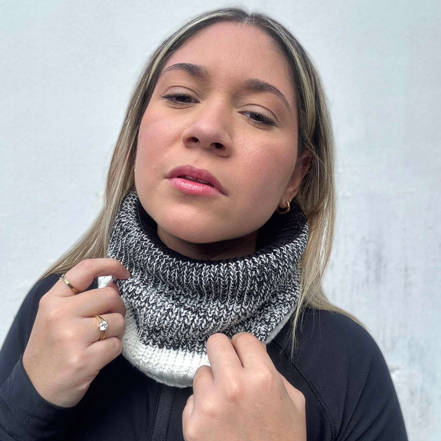 Neck Gaiter Color Block Scarf - Black and White