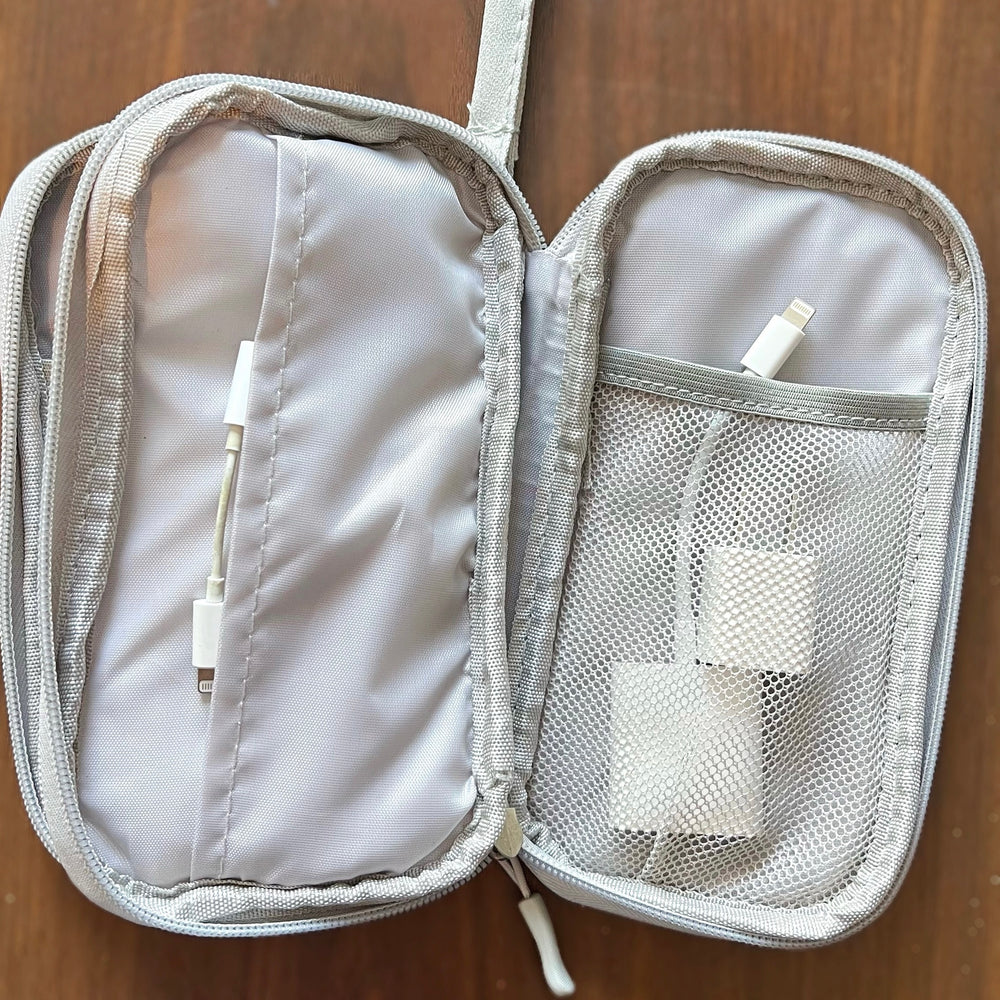 
                  
                    Electronic travel organizer
                  
                